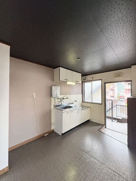 フラワーハウスの居間