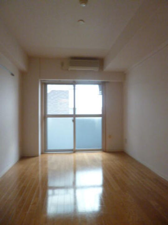 スカイコート文京白山の居間