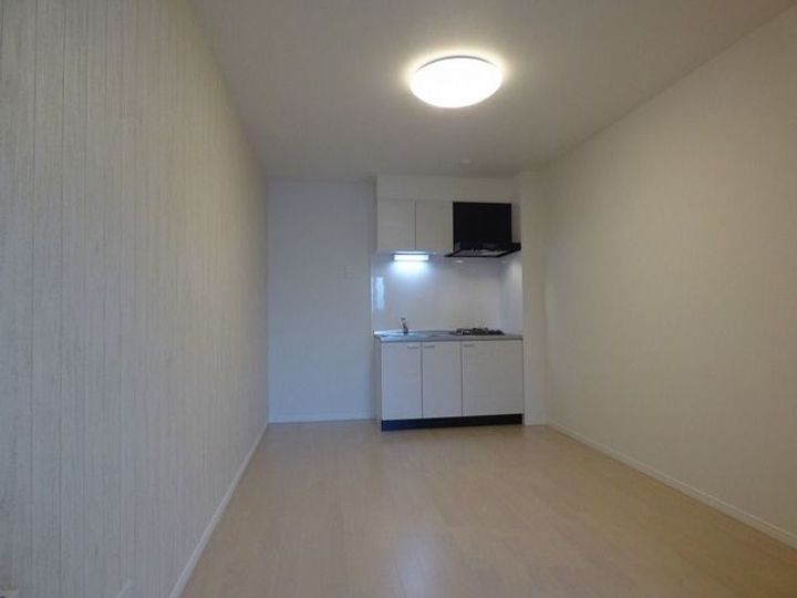 千葉県松戸市西馬橋蔵元町(アパート)の賃貸物件の居間