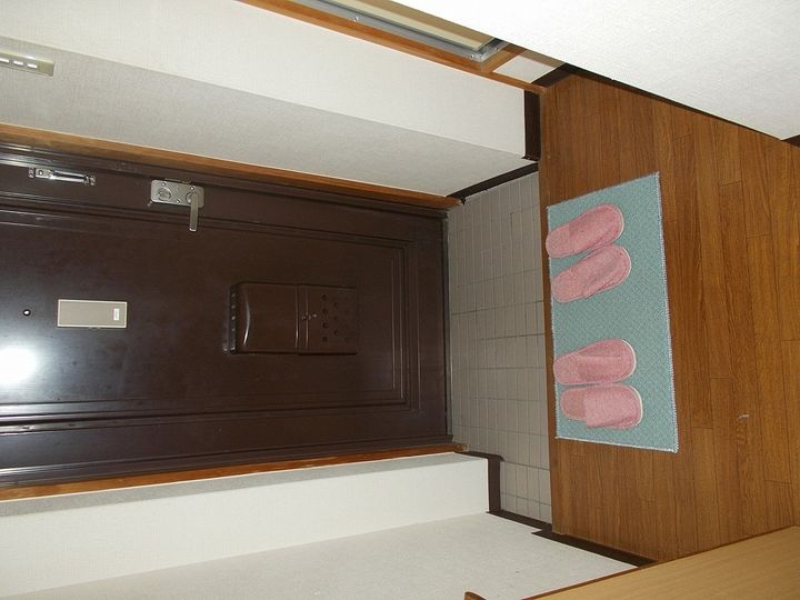 コスモメゾンIIIの玄関