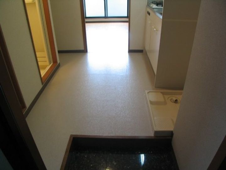 Stable梅津の玄関