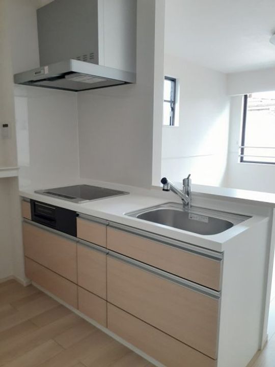 福島県福島市宮代字安太渕の賃貸アパートのキッチン