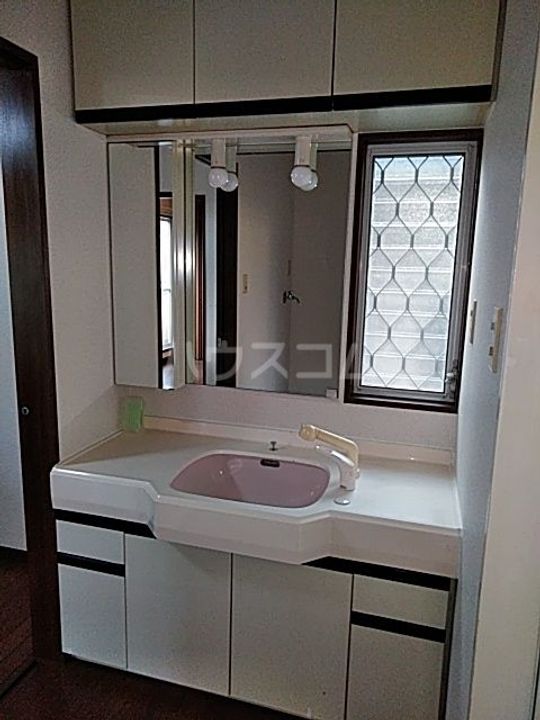 エーデルワイスの内装