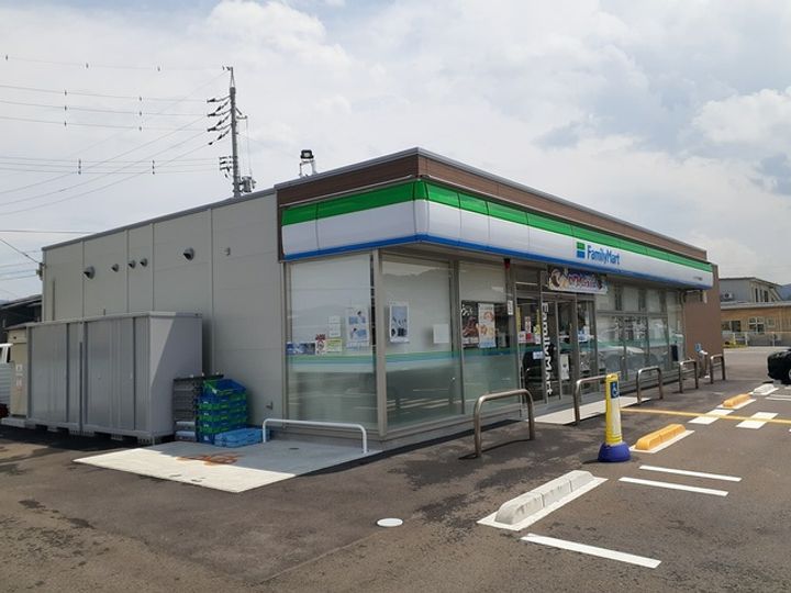 ミサワカレントスクエアの周辺