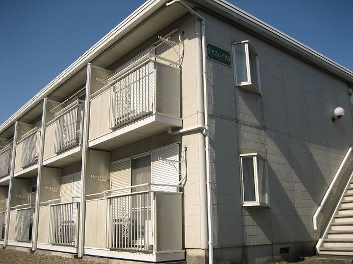 ミマスハイツD棟の外観