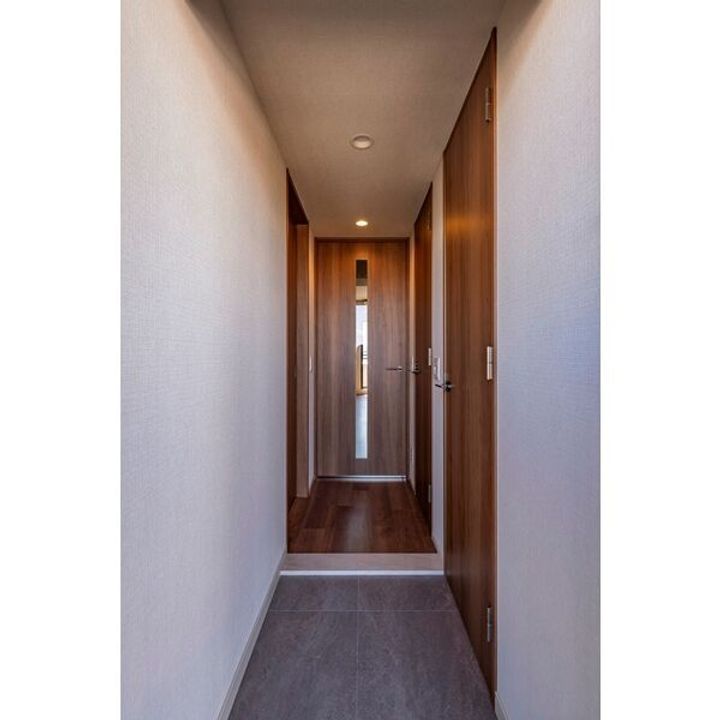 レジディア仙台北四番丁プレイスの玄関