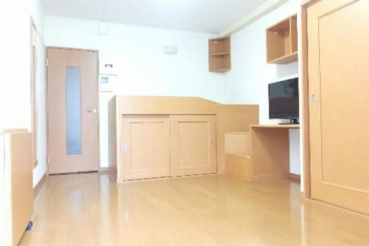 レオパレスフェニックスIVの居間