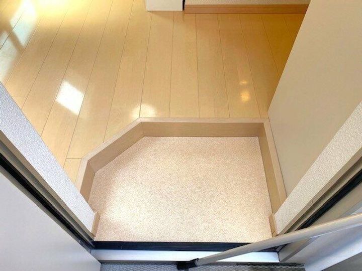 プログレスの玄関