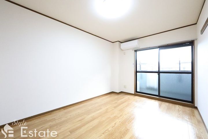 愛知県名古屋市西区香呑町4(アパート)の賃貸物件の居間