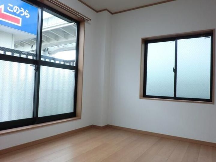 東京都足立区西新井7(マンション)の賃貸物件の居間