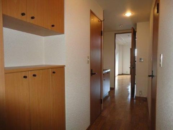 パームヒルズ大城の玄関
