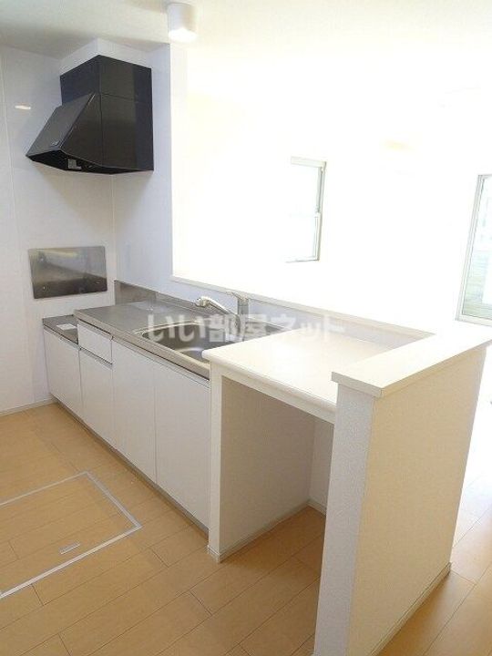 茨城県東茨城郡茨城町大字長岡(アパート)の賃貸物件のキッチン