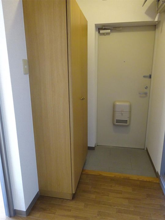 スペレッセの玄関