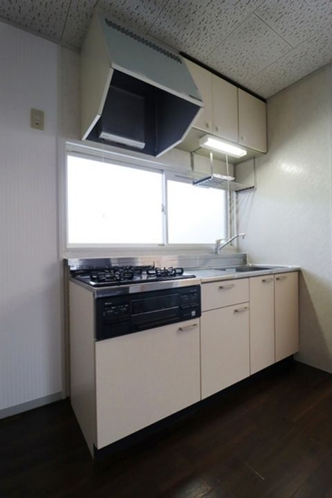 プレジール小野 E棟のキッチン