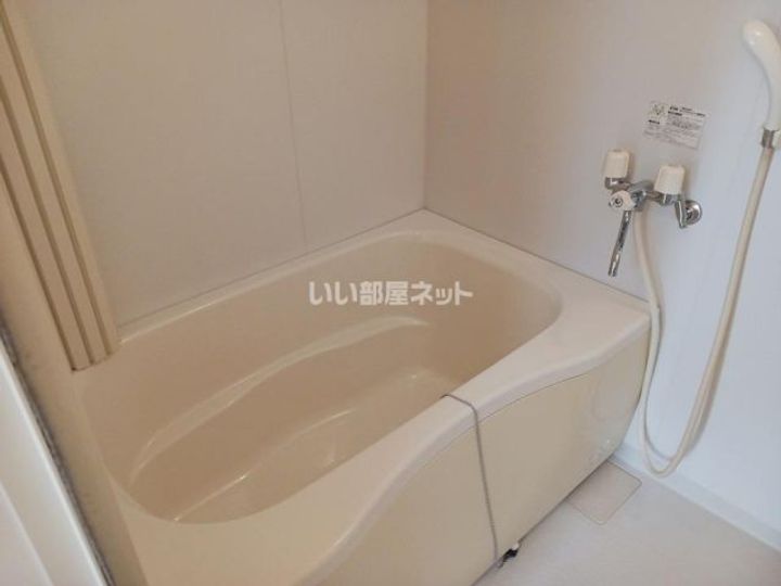 シャーメゾンリアンの風呂