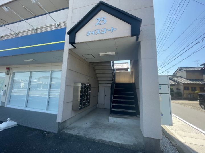 ナイスコート25の地図