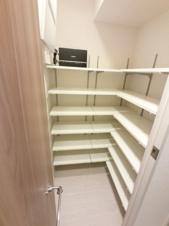 リーフシティ市川 ザ・レジデンスの内装