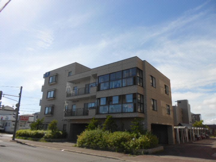 芦野マンション3号棟の外観