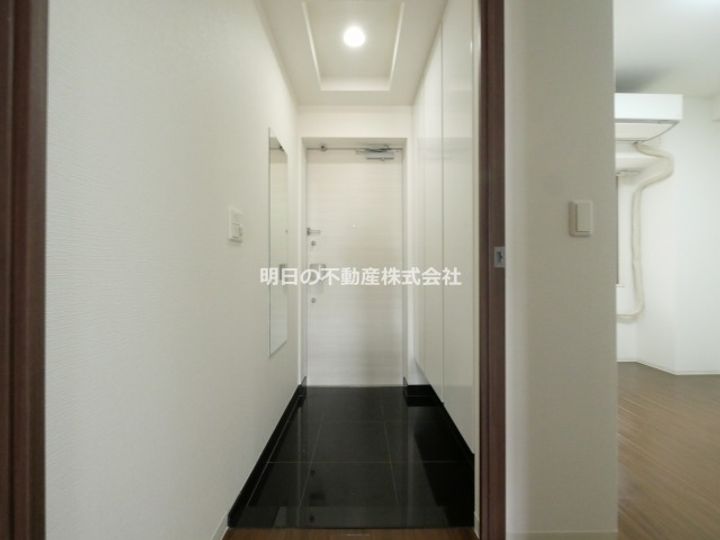 大阪府大阪市浪速区稲荷2(マンション)の賃貸物件の玄関