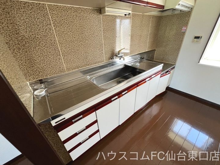 渡幸ベルメゾン栗生B棟のキッチン