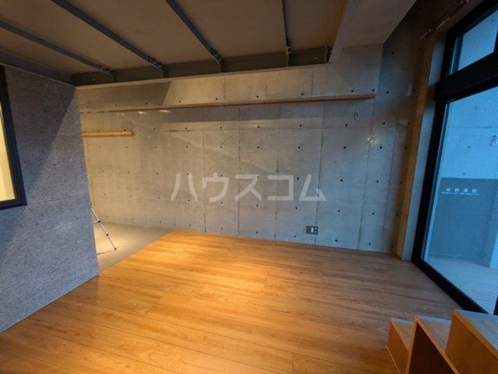 レイオーバー金町の居間