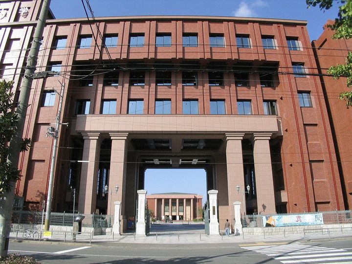 ドリカム・オカダの周辺