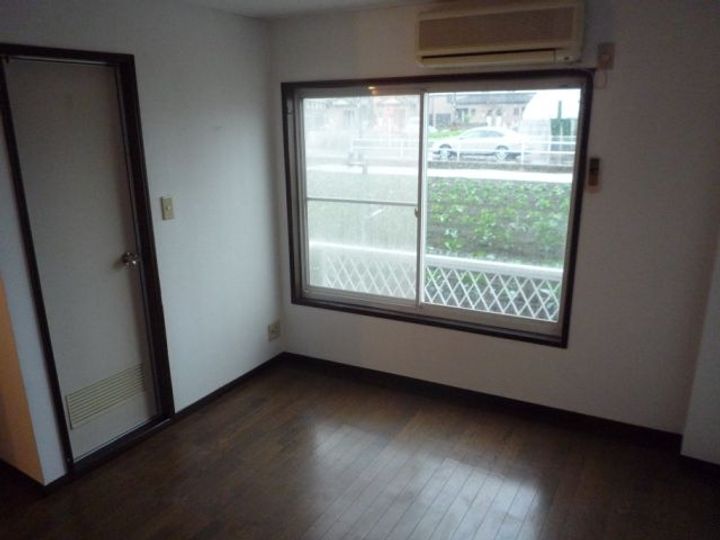 赤坂マンションの居間