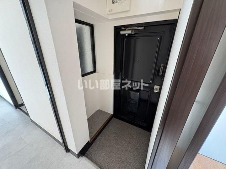 兵庫県明石市林崎町3(マンション)の賃貸物件の玄関
