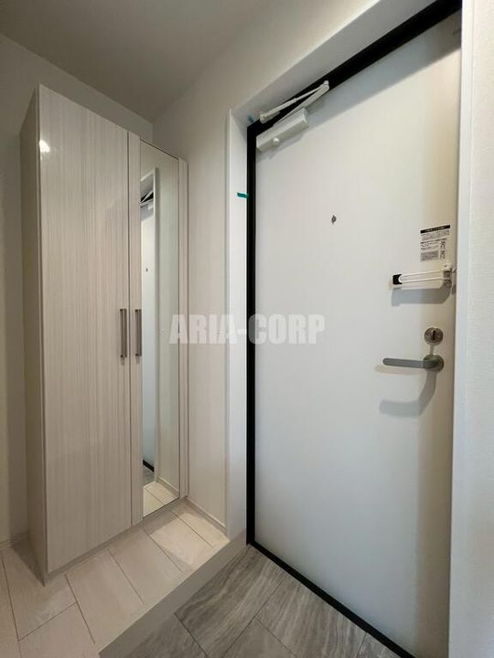 大阪府大阪市生野区勝山南1(アパート)の賃貸物件の玄関