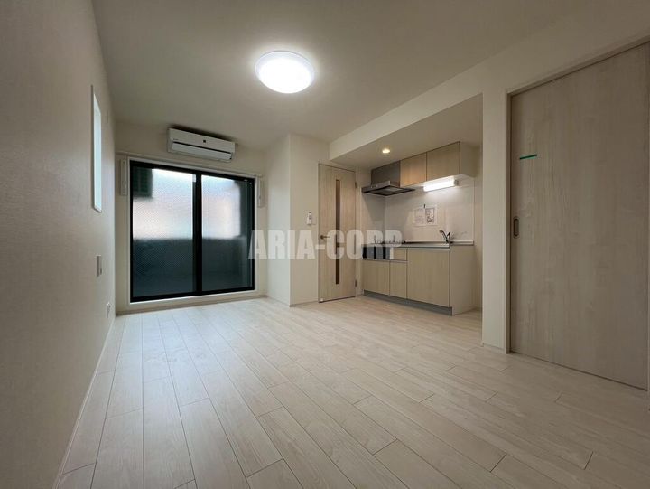 大阪府大阪市生野区勝山南1(アパート)の賃貸物件の居間