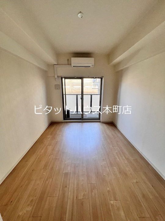 大阪府大阪市北区大淀中1(マンション)の賃貸物件の居間