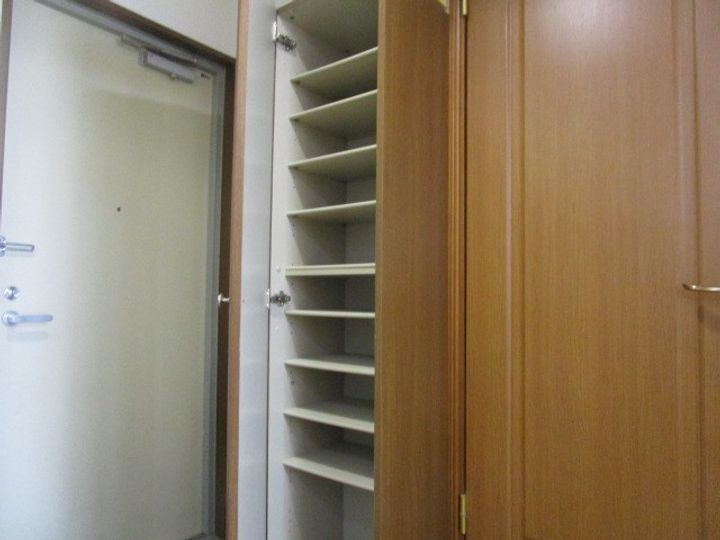 浜松南ファーストレジデンスの玄関