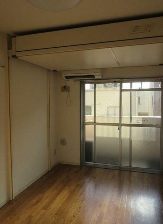 東京都目黒区三田2(マンション)の賃貸物件の居間