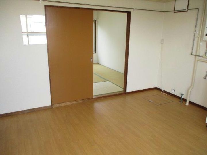 イズミハイツの居間