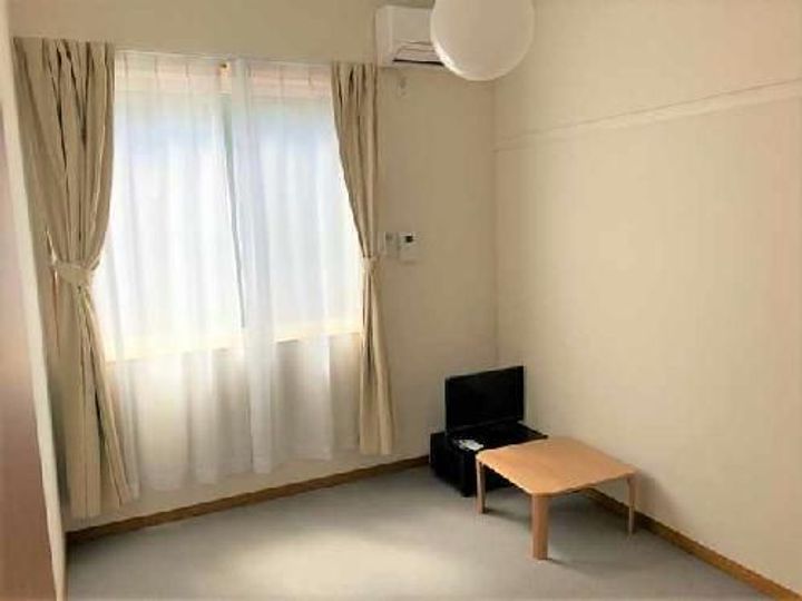 レオパレスコーワ21の居間