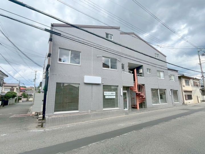 奈良県奈良市法蓮町(一戸建)の賃貸物件の外観