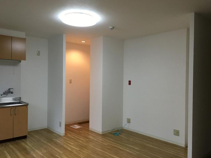 元町ロックビルの玄関