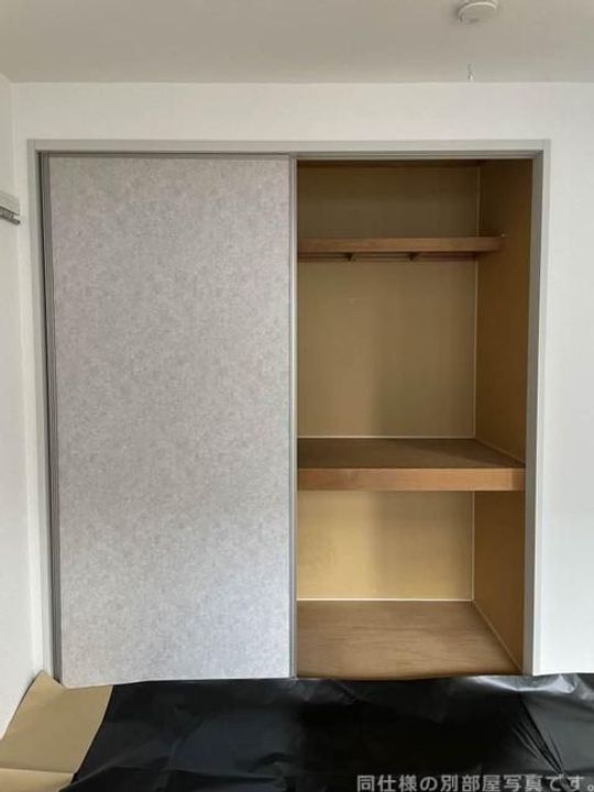 ロイヤルバレー Bの内装