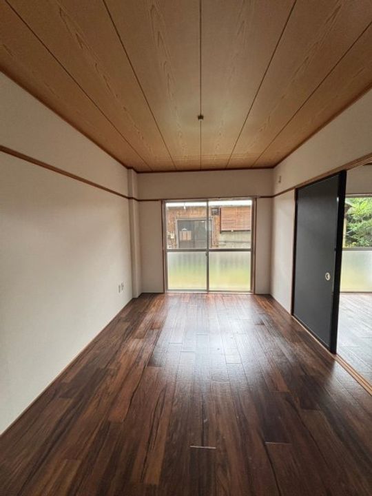 コーポダイボシの居間