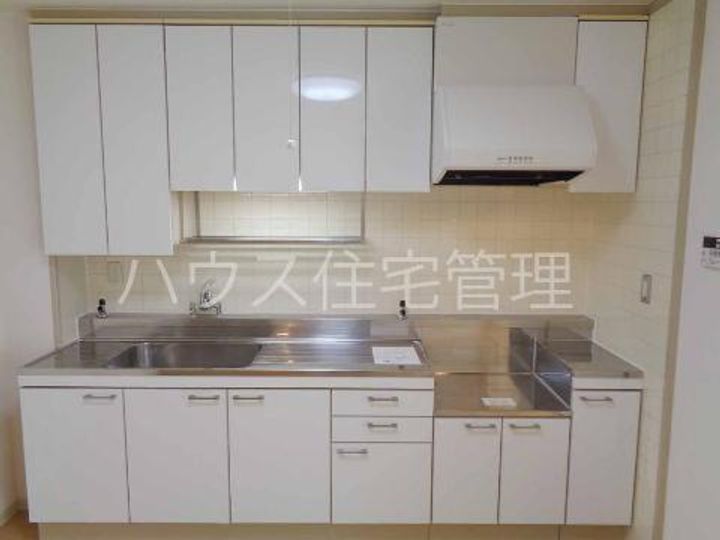 大阪府茨木市橋の内2(マンション)の賃貸物件のキッチン