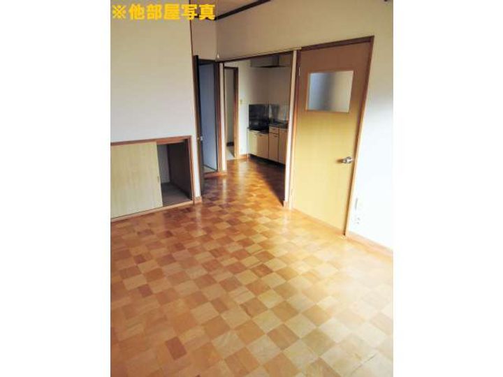 コーポすみれの居間