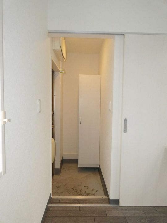 スライヴ追分の玄関