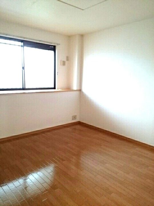 三重県四日市市小杉町(マンション)の賃貸物件の内装