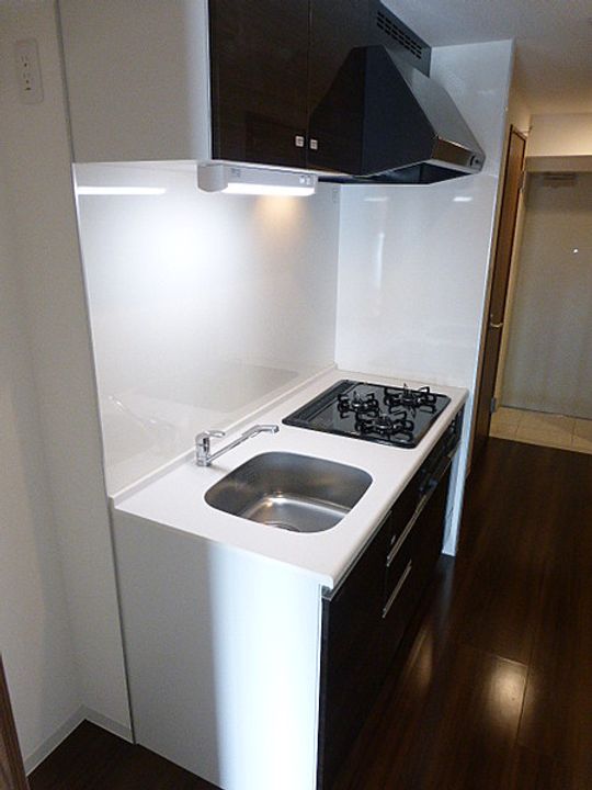 東京都港区西麻布4(マンション)の賃貸物件のキッチン
