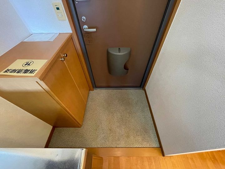 グランドールBの玄関