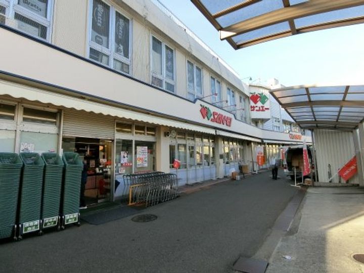 パレエトワールの周辺