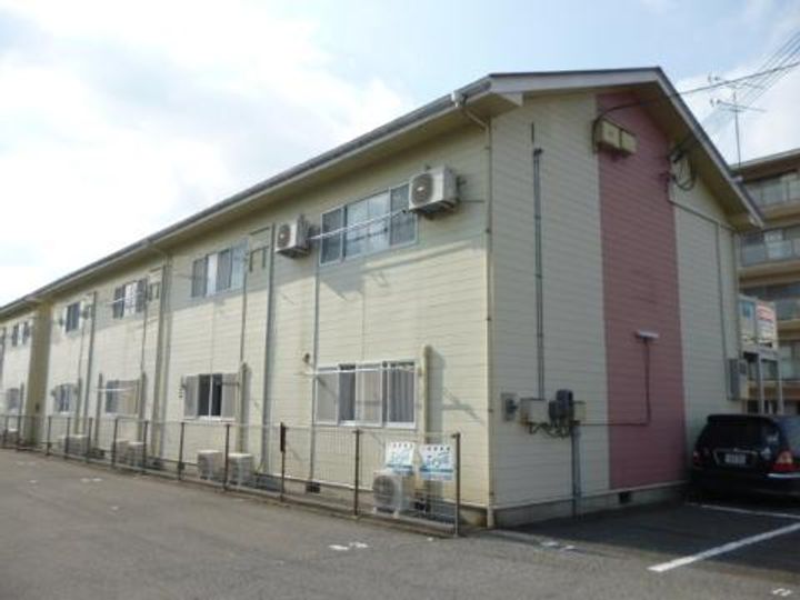 コミール沖野IIの外観