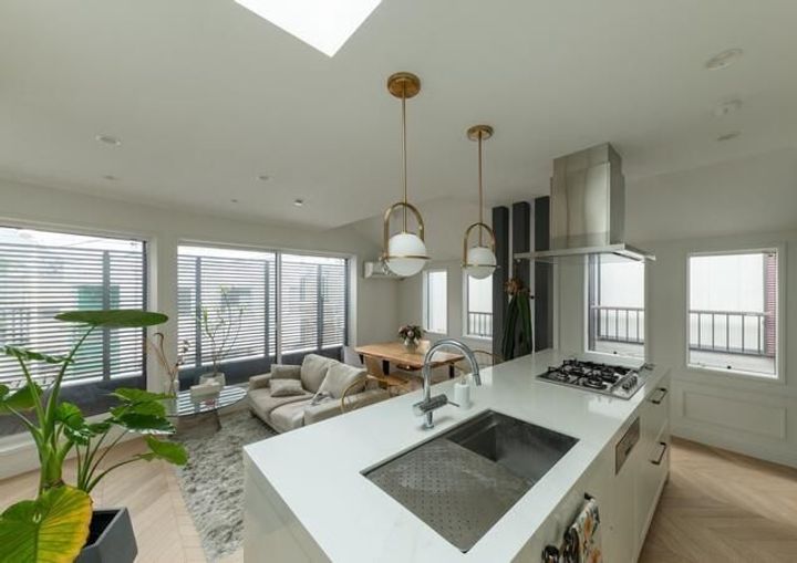 東京都渋谷区上原2(一戸建)の賃貸物件のキッチン