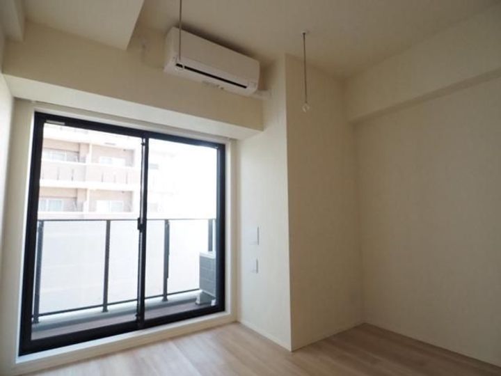 東京都台東区根岸5(マンション)の賃貸物件の居間