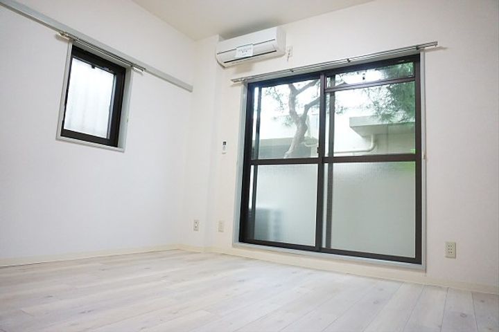 東京都世田谷区上祖師谷1(マンション)の賃貸物件の居間